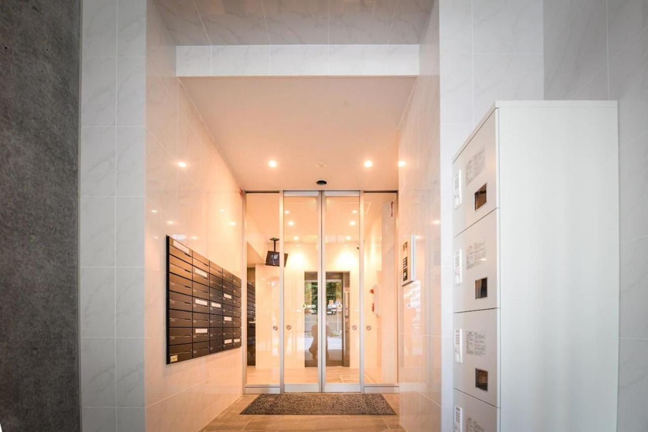 Momo Premium 803 Apartment Sapporo Bagian luar foto